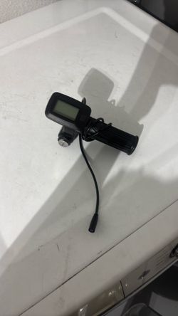 Tuttio throttle
