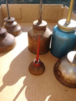Old Antique Collectable Oil Cans