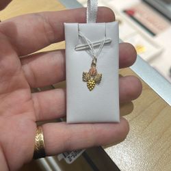 Black Hills Gold Pendant 