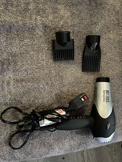 Hot Tools blow dryer + pick attachments