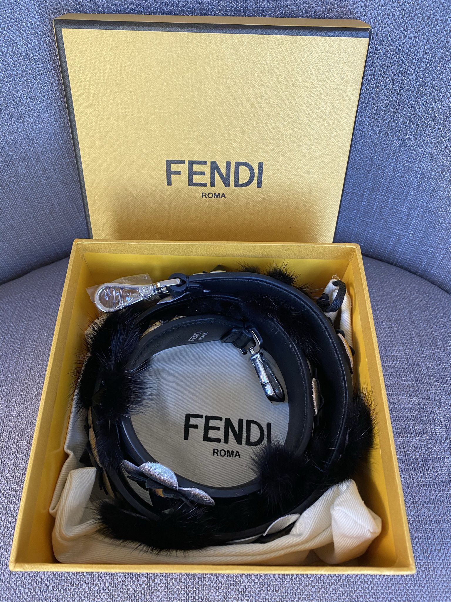 Fendi Sunshine w/ Shoulder Strap for Sale in Clute, TX - OfferUp
