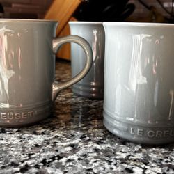 LE CROUSET coffee cups