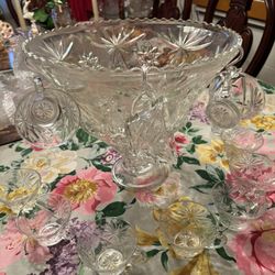Beautiful Vintage Crystal Punch Bowl Set