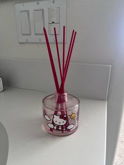 Hello kitty essential oil