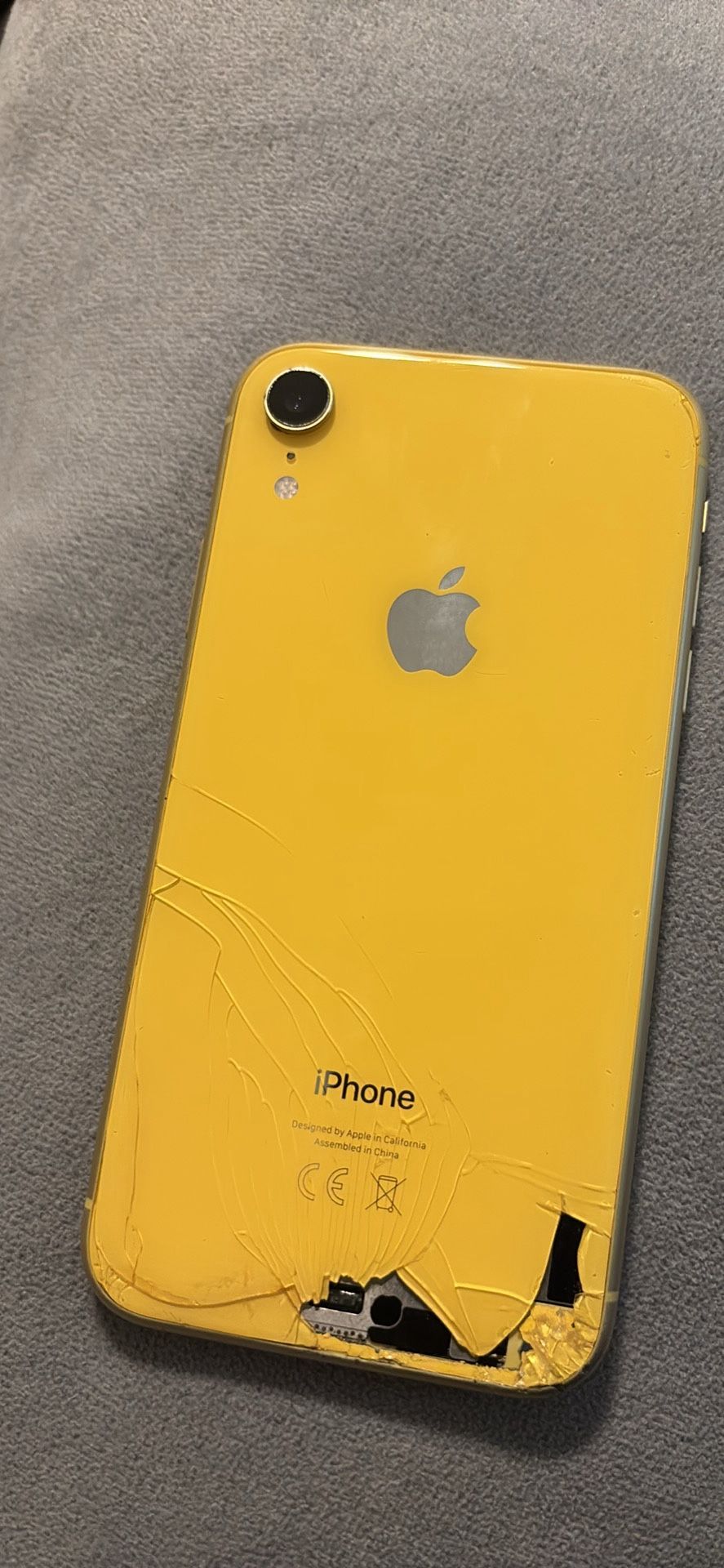 Broken iPhone XR – For Parts or Repair – Unlocked