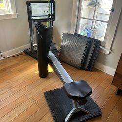 Hydrow Rowing Machine w/ Extras!