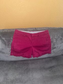 Woman shorts size 4