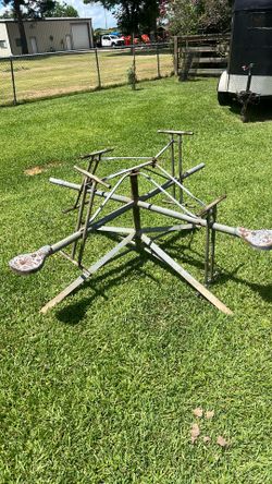 4 seater seesaw   Needs 2 seats