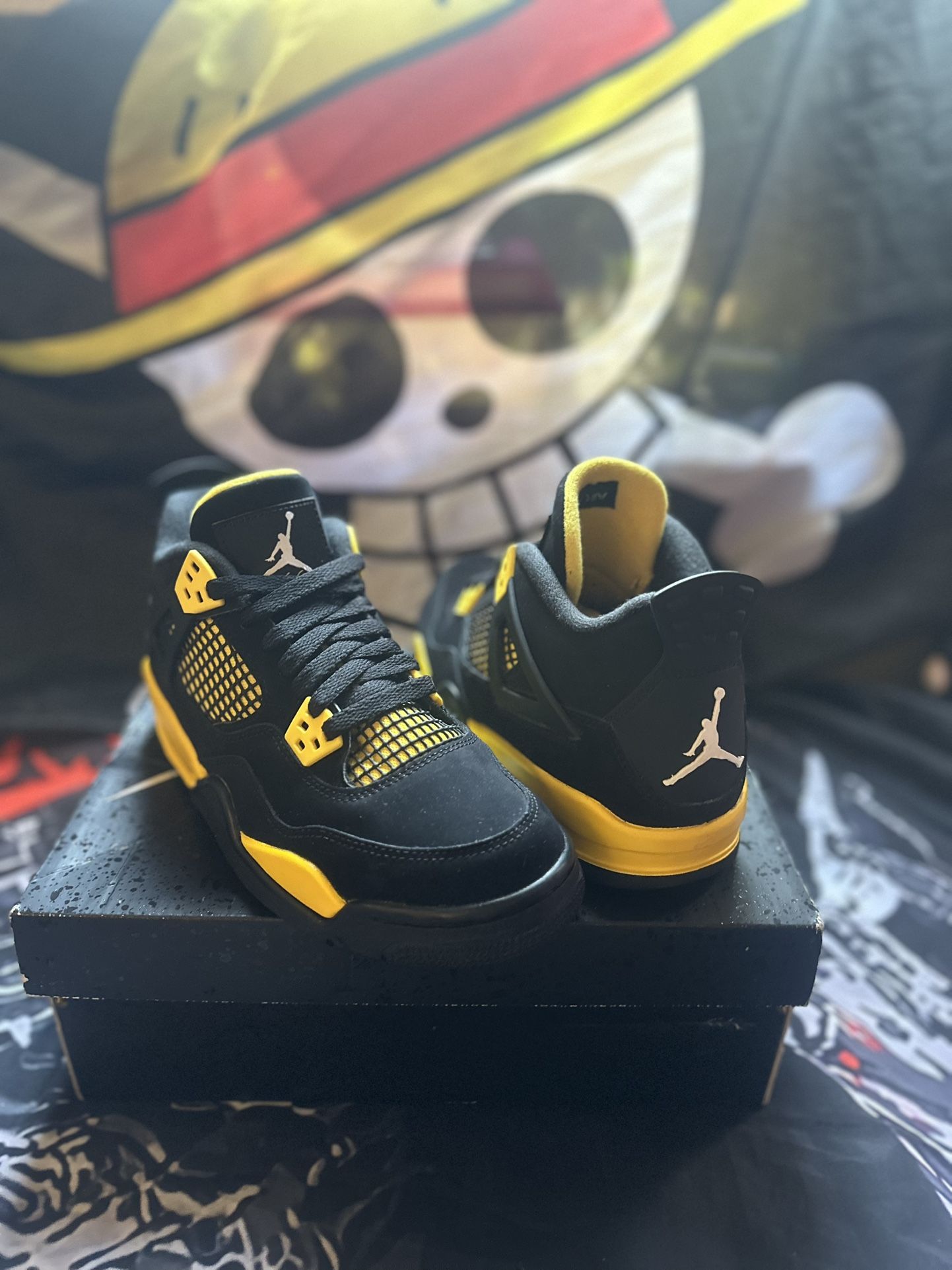 AIR JORDAN 4 RETRO THUNDER YELLOW
