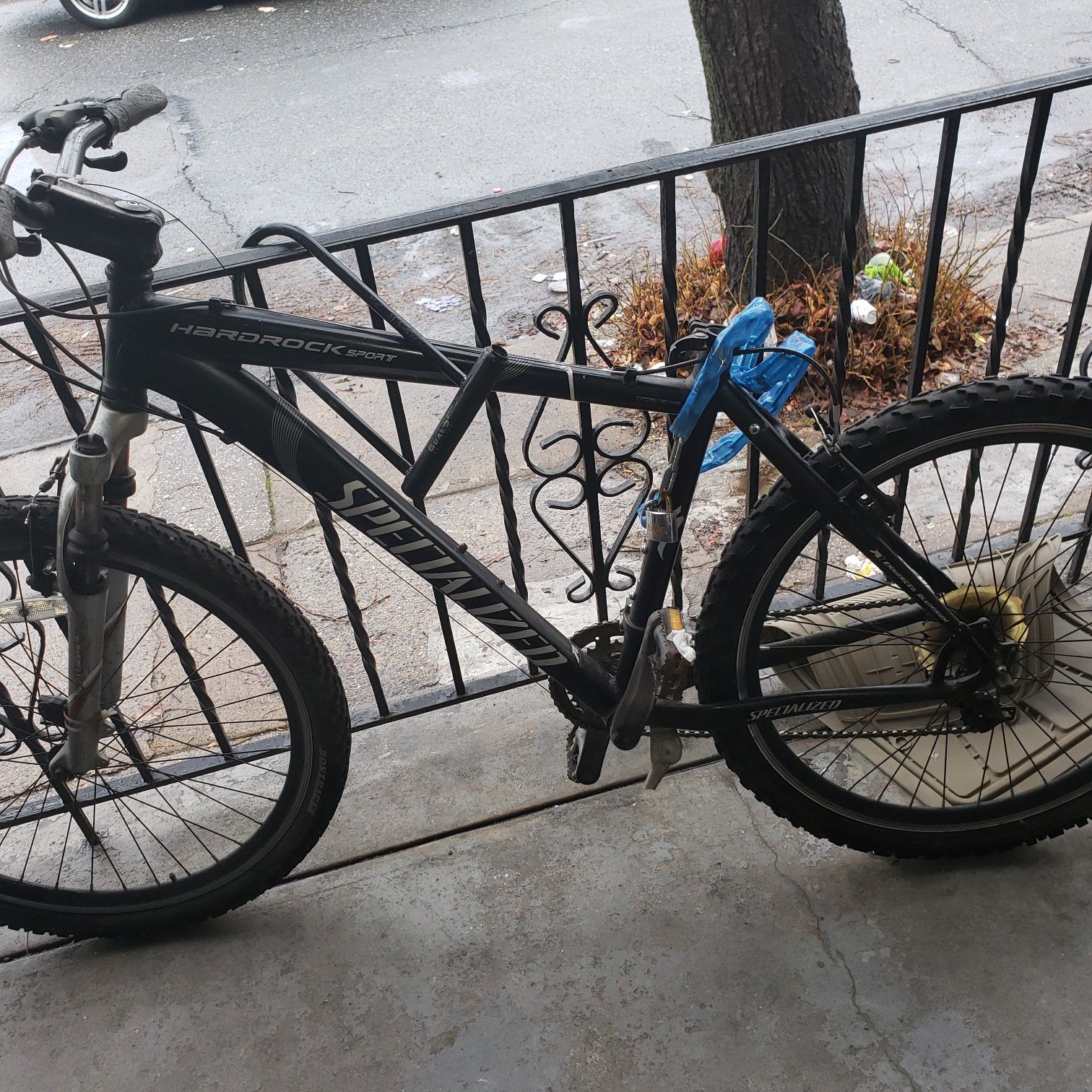 Specized hardrock sport