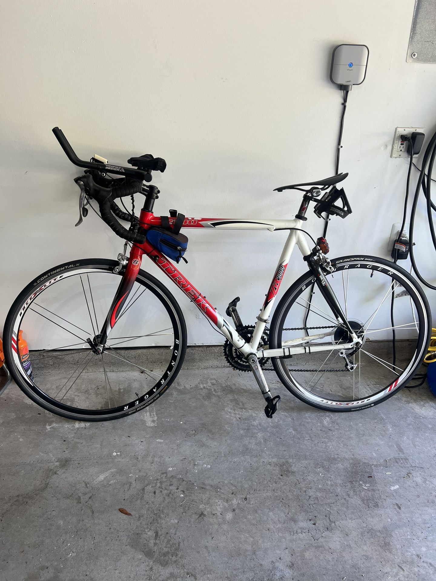 Trek 2100 ZR9000 Road bike