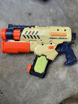 Super Soaker Water Guns
