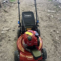 Toro Lawnmower Nueva