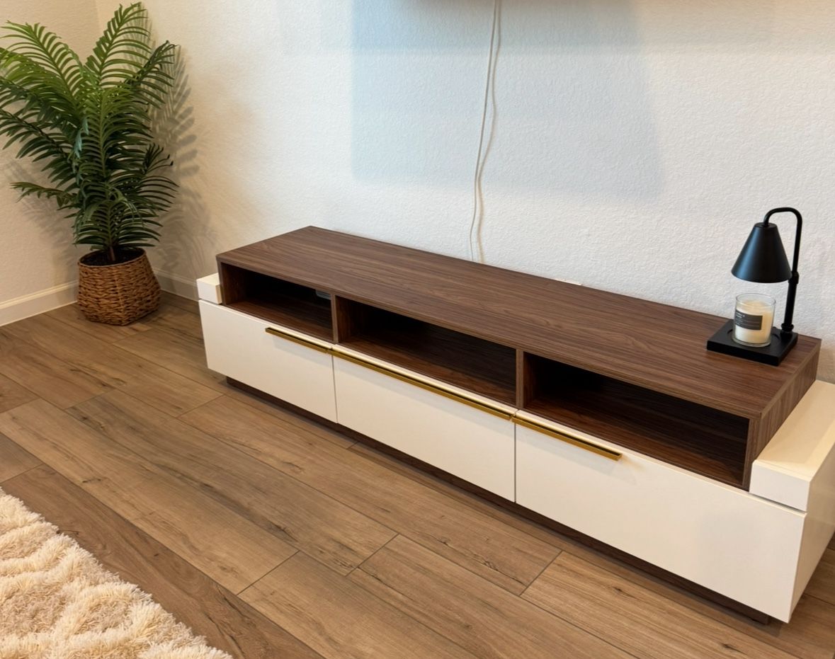 70’ TV Stand
