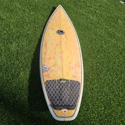 Surfboard Mitsven 5'4"