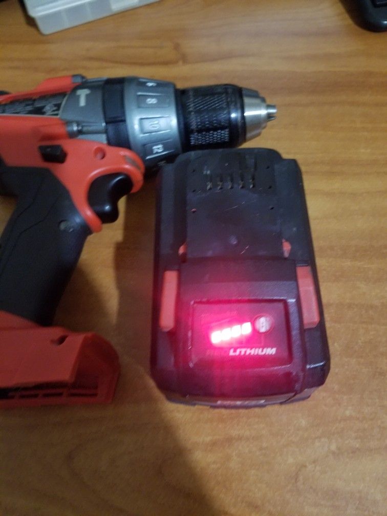 Milwaukee M18 Fuel Hammer Drill/Driver & High output XC 8.0 Battery