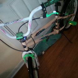 Trickstar FS20 OZONE 500 TRICK BIKE