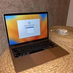 MacBook Air 13” (2020, Intel) – 256GB SSD – Great Condition