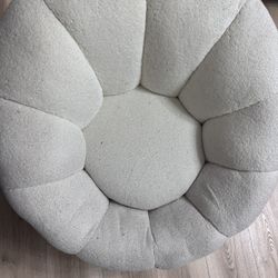 Target Tulip Swivel Chair 