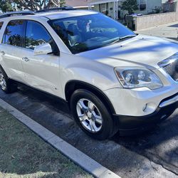 SMOGGED-Low Miles! 2009 GMC Acadia (8-seater) NEW Spark Plugs/Coils