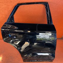 2018 - 2024 AUDI Q5 SQ5 RIGHT PASSENGER SIDE REAR DOOR SHELL PANEL OEM