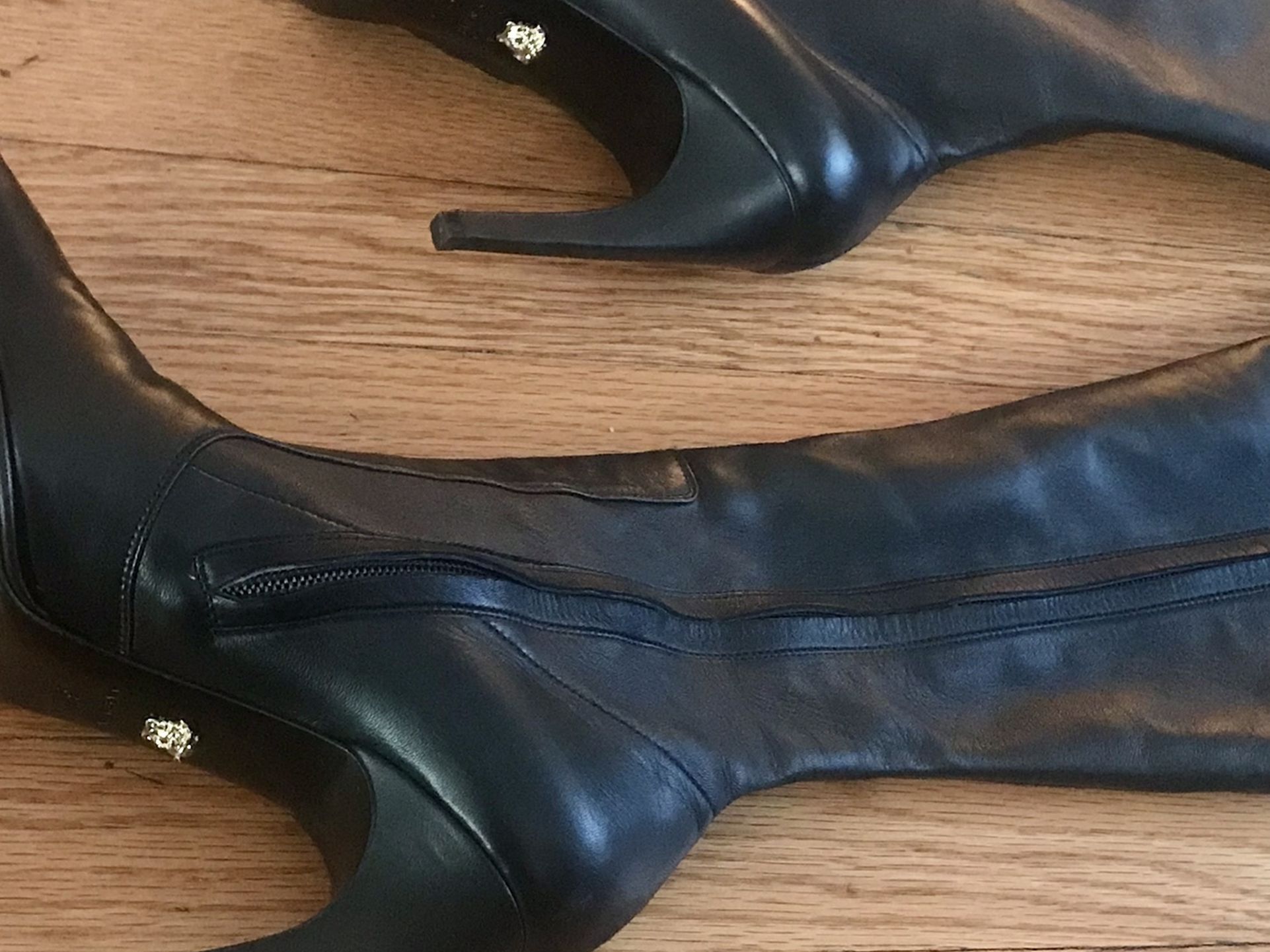 Worn Once Versace Black Leather Thigh High Boots with Stiletto Heel Size 37 EU