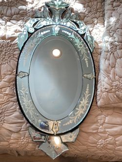 Venetian wall mirror