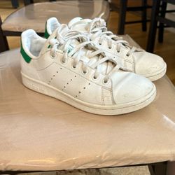 White Shoes Size 10