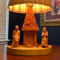 GÉRARD FORTIN Signed Folk Art Hand-Carved Wooden Table Lamp – Rustic Fireplace Scene