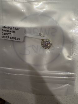 .88ct moissanite pendant