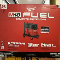  M18 FUEL 9 Gal. Cordless DUAL-BATTERY Wet/Dry Shop Vacuum with Filter, Hose, and Accessories