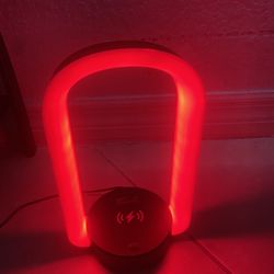 Light And Wireless charger 