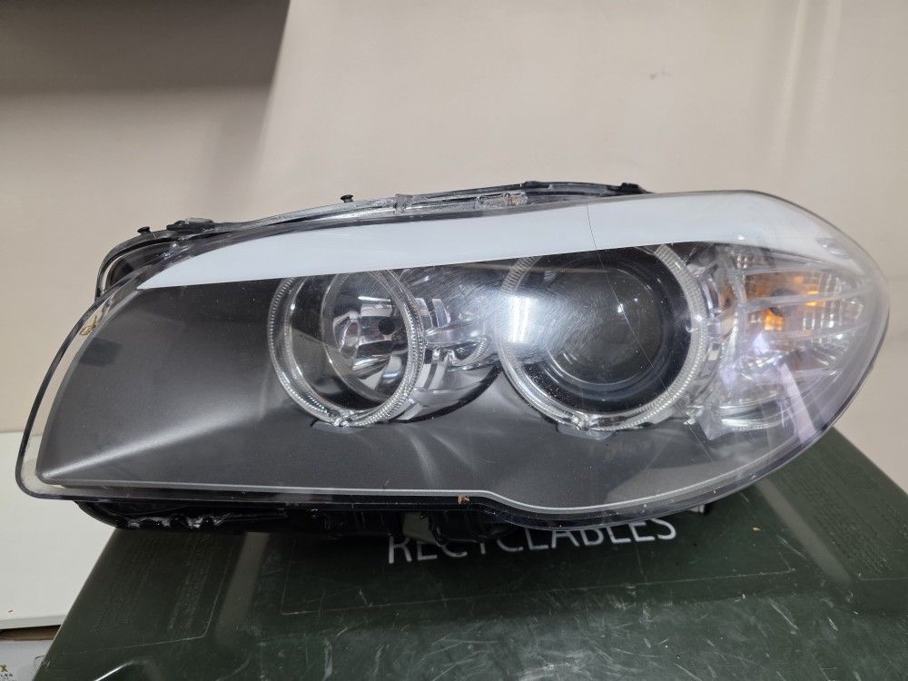 Bmw headlight OEM left driver 5 series F10