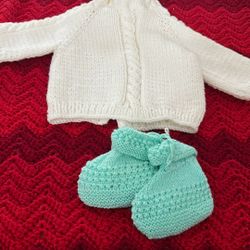 New Handmade Sweater And Boots