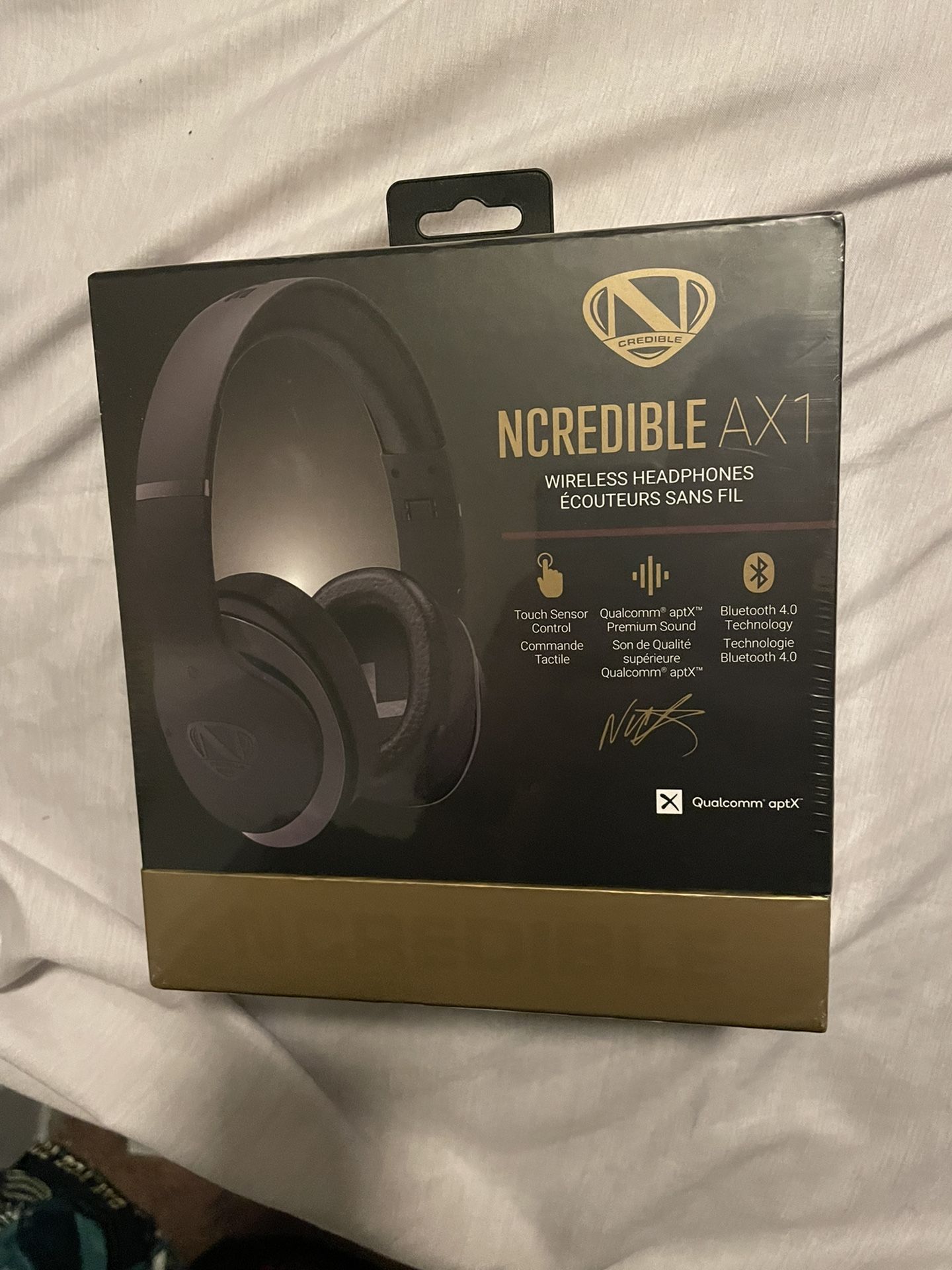 NCREDIBLE AX1 Headphones