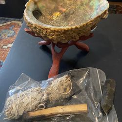Smudging Kit with Abalone Shell, Wooden Tripod/Macrame Wall Art