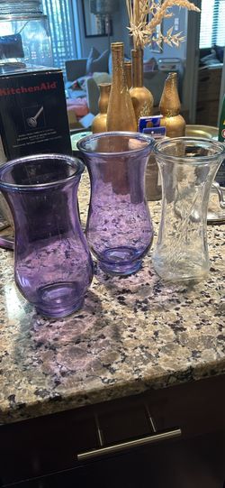 3 vases