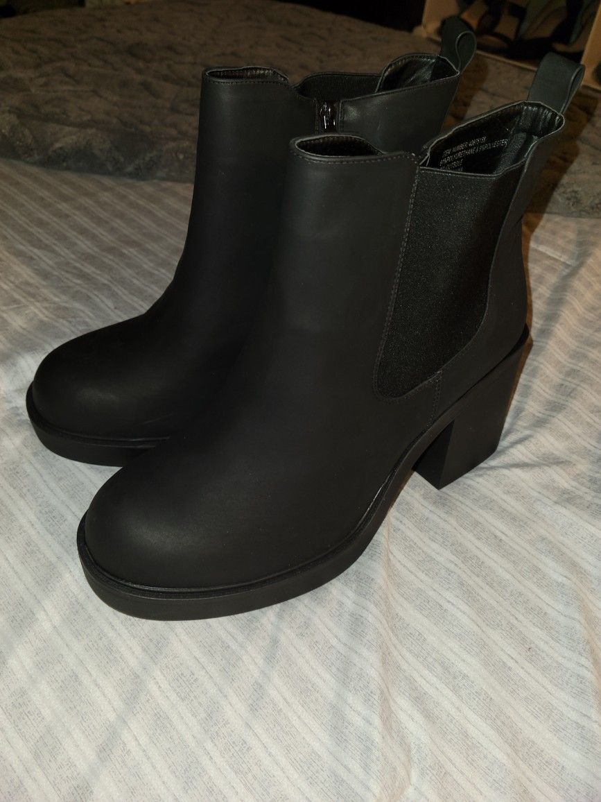 Torrid Black Boots 11.5(Wide)