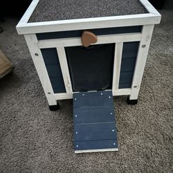 Cat House For Outdoor Cats, Weatherproof Feral Cat House, Wooden Outside Shelter For Cat, Rabbit And Small Pet-Navy Blue …45 dollars