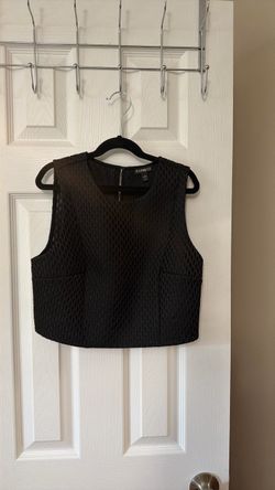 Black Midriff too