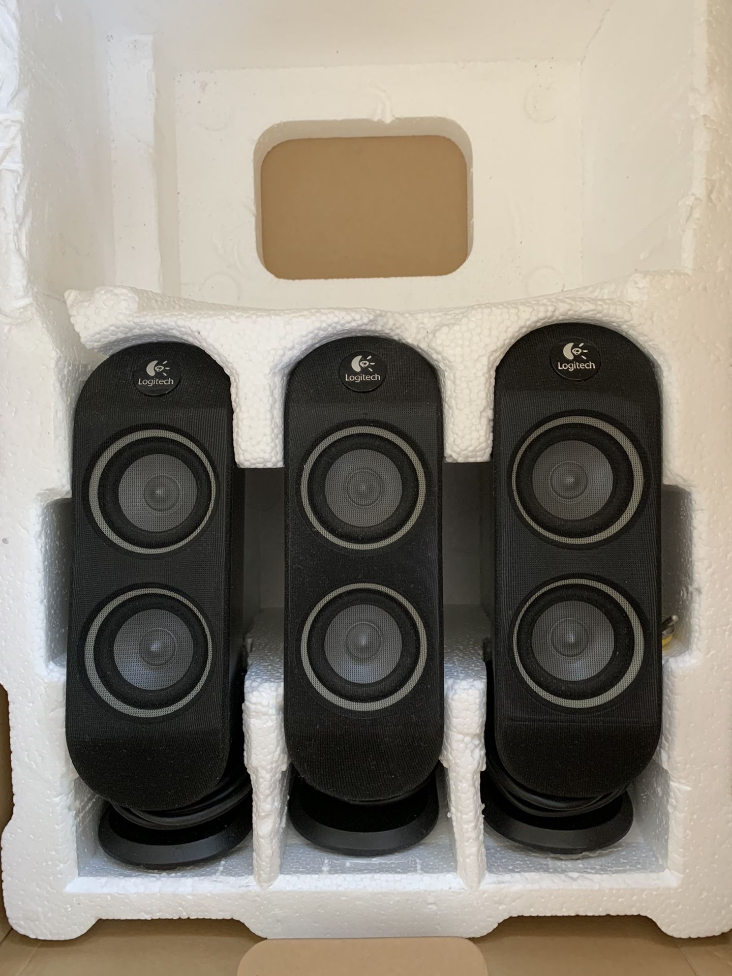 Logitech X-530 5.1 Speakers 