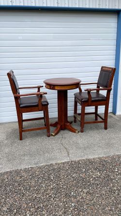 Pub - Billiard Table & Chairs