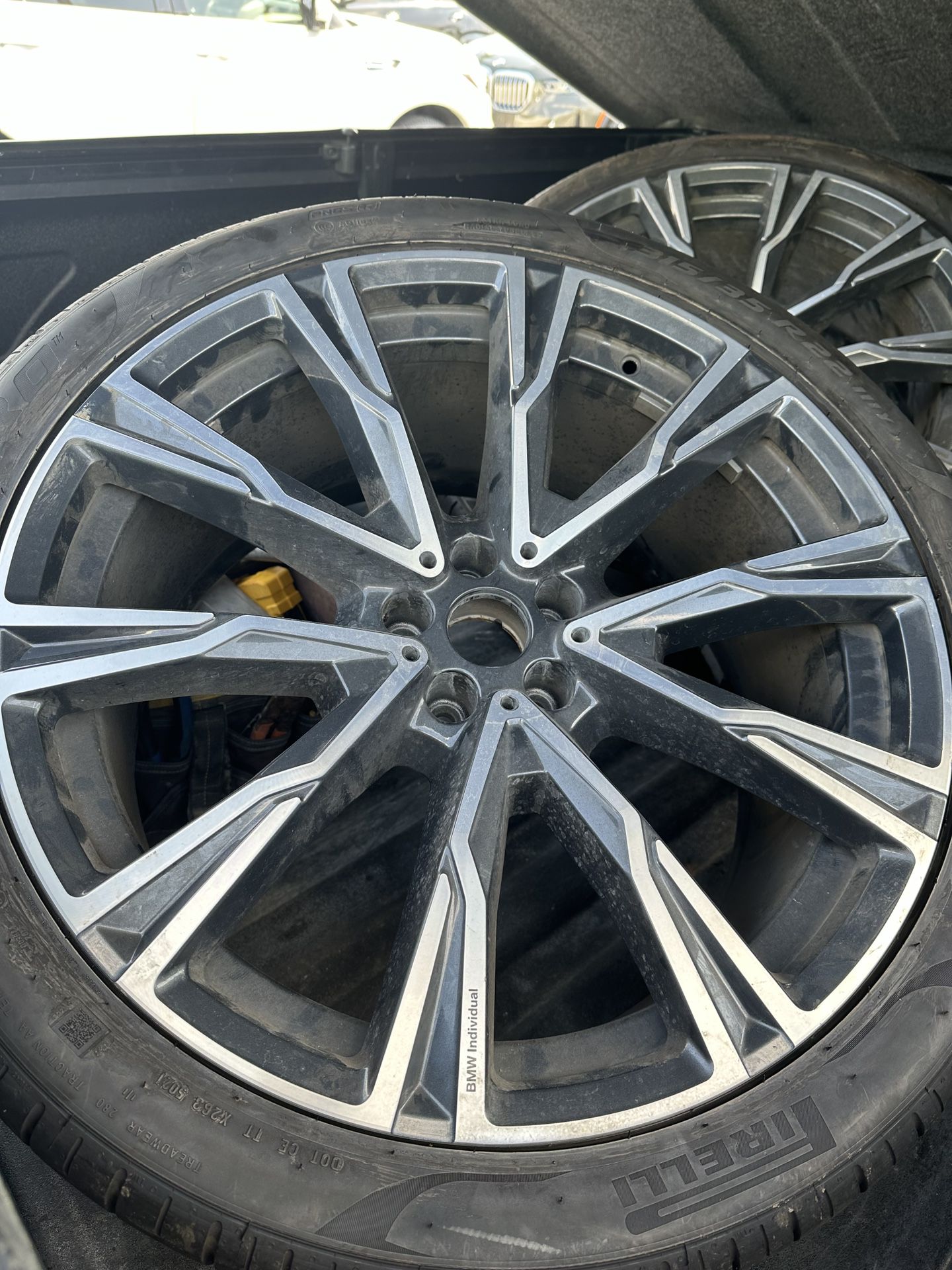 BMW OEM G07 X7 758I Y-Spoke 22" Staggered Wheel Set Orbit Grey Black