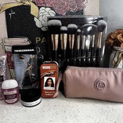 New Makeup/Beauty Bundle 