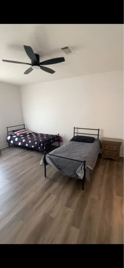 Twin bed (1)