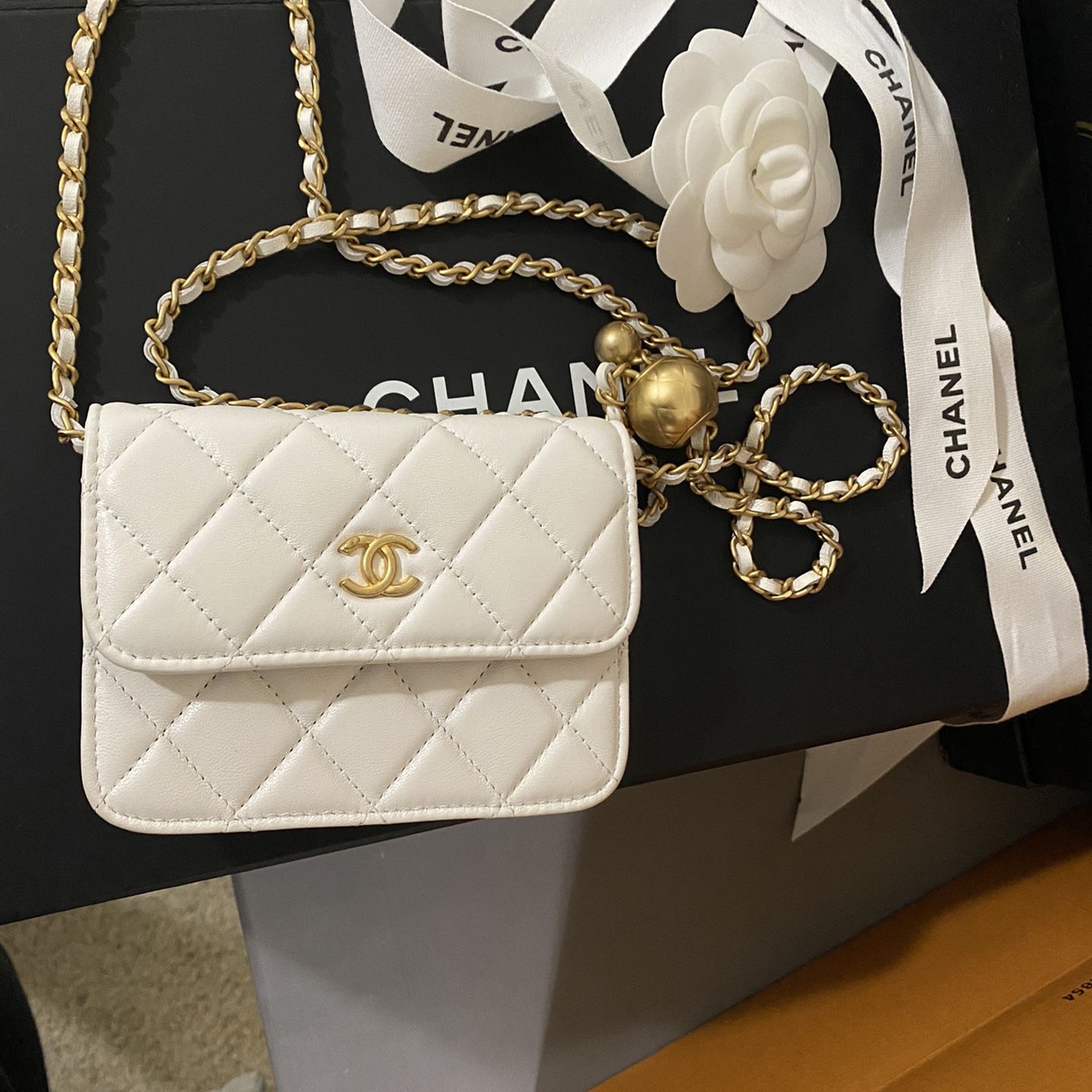 Chanel Pearl Crush Belt/Cross Body Bag for Sale in Everett, WA - OfferUp