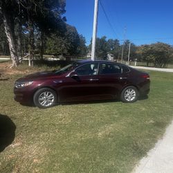 2018 KIA Optima