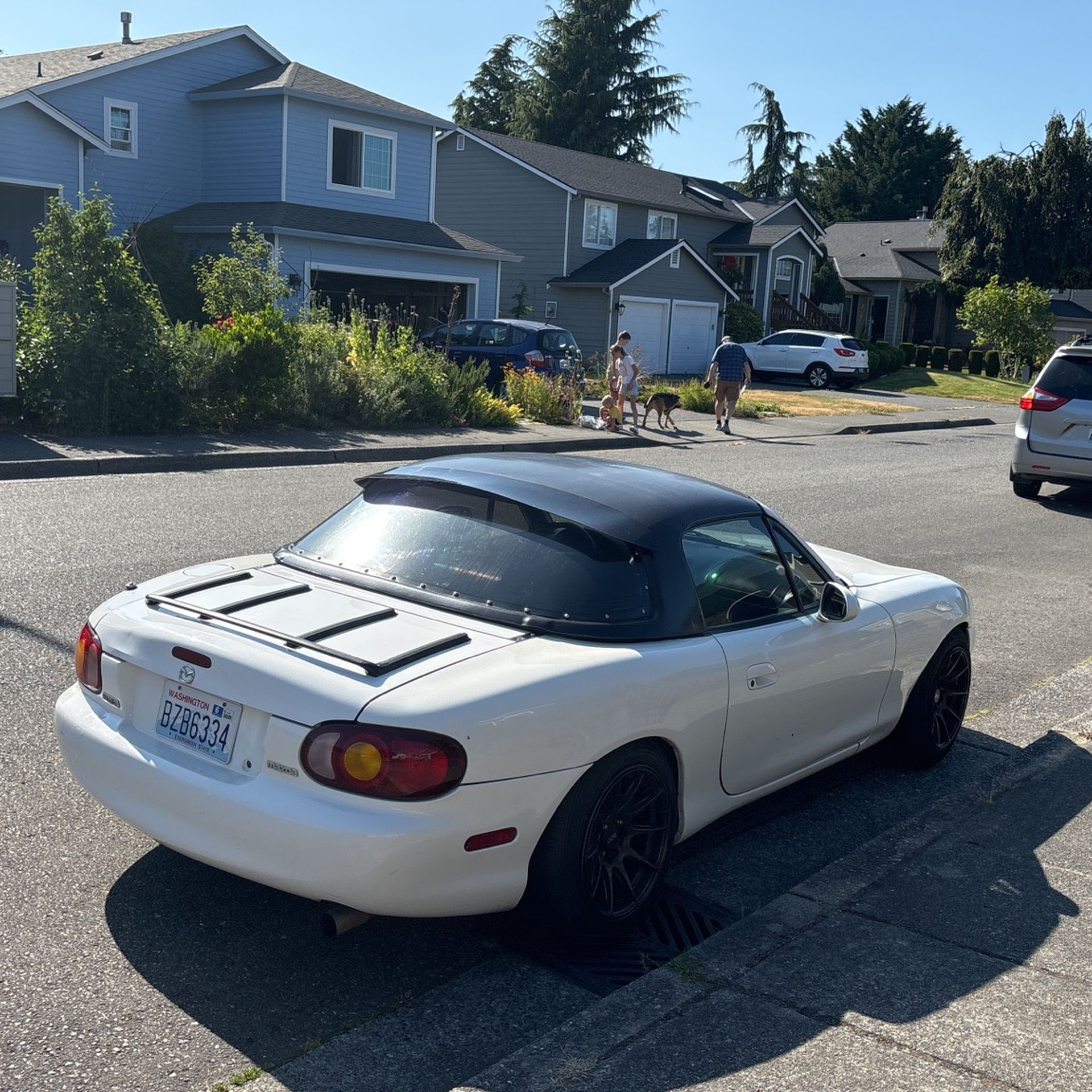 Affordable Fun: 1999 Miata For Sale Near You (Amazing Photos Included) - 23uxb45