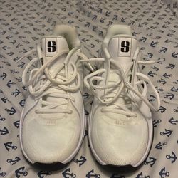 Sabrina basketball shoes