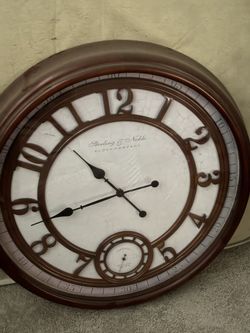 Beautiful Clock For The Wall Like New